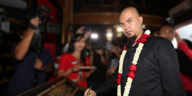 Target 100 Gerai Karaoke, Ahmad Dhani Ingin Kejar Inul Daratista